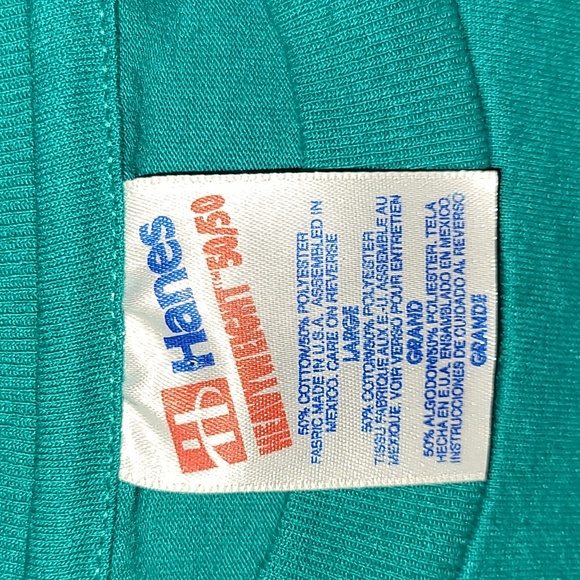 Vintage. Made in USA. NEVER-WORN. Hanes Heavyweight. Single-stitch. Large - Picture 2 of 13